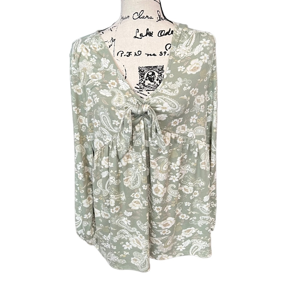 Absolutely Famous Green Floral Top